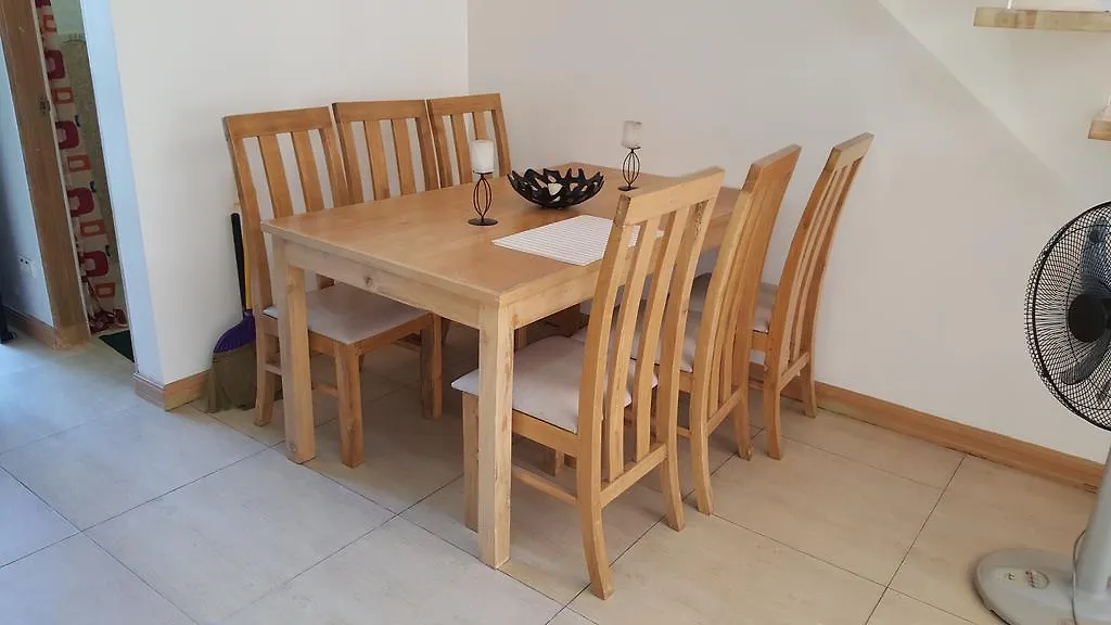 Sofia Suites #300 Angeles Daire
