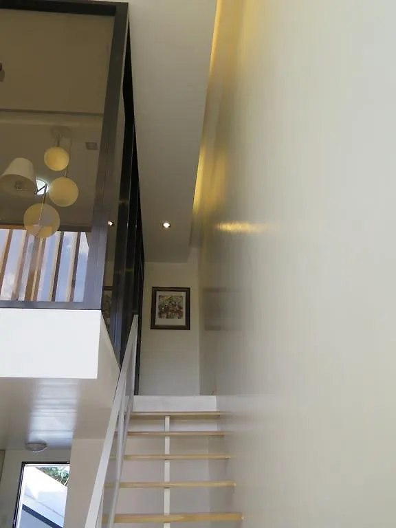 Daire Sofia Suites #300 Angeles